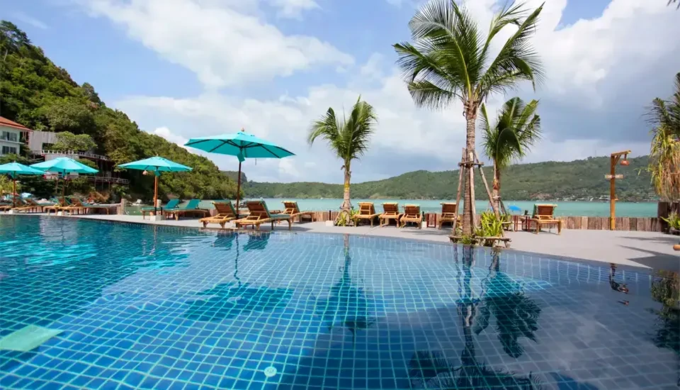 هتل فی فی کوکو بیچ ریزورت